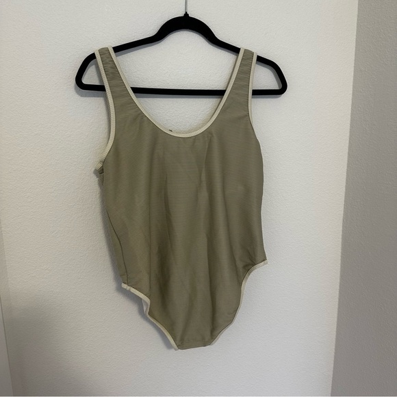 Rylee + Cru Lace Up Front One Piece Swimsuit Ribbed Sage Green Size XL Women’s - Picture 9 of 12